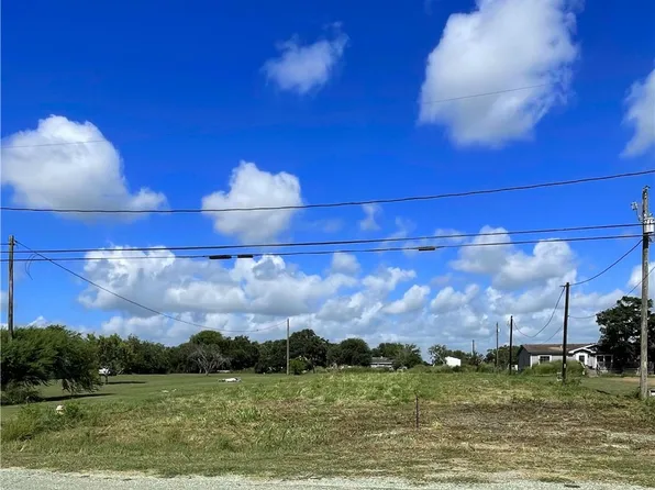 5443 E Riverview St, Robstown, TX 78380