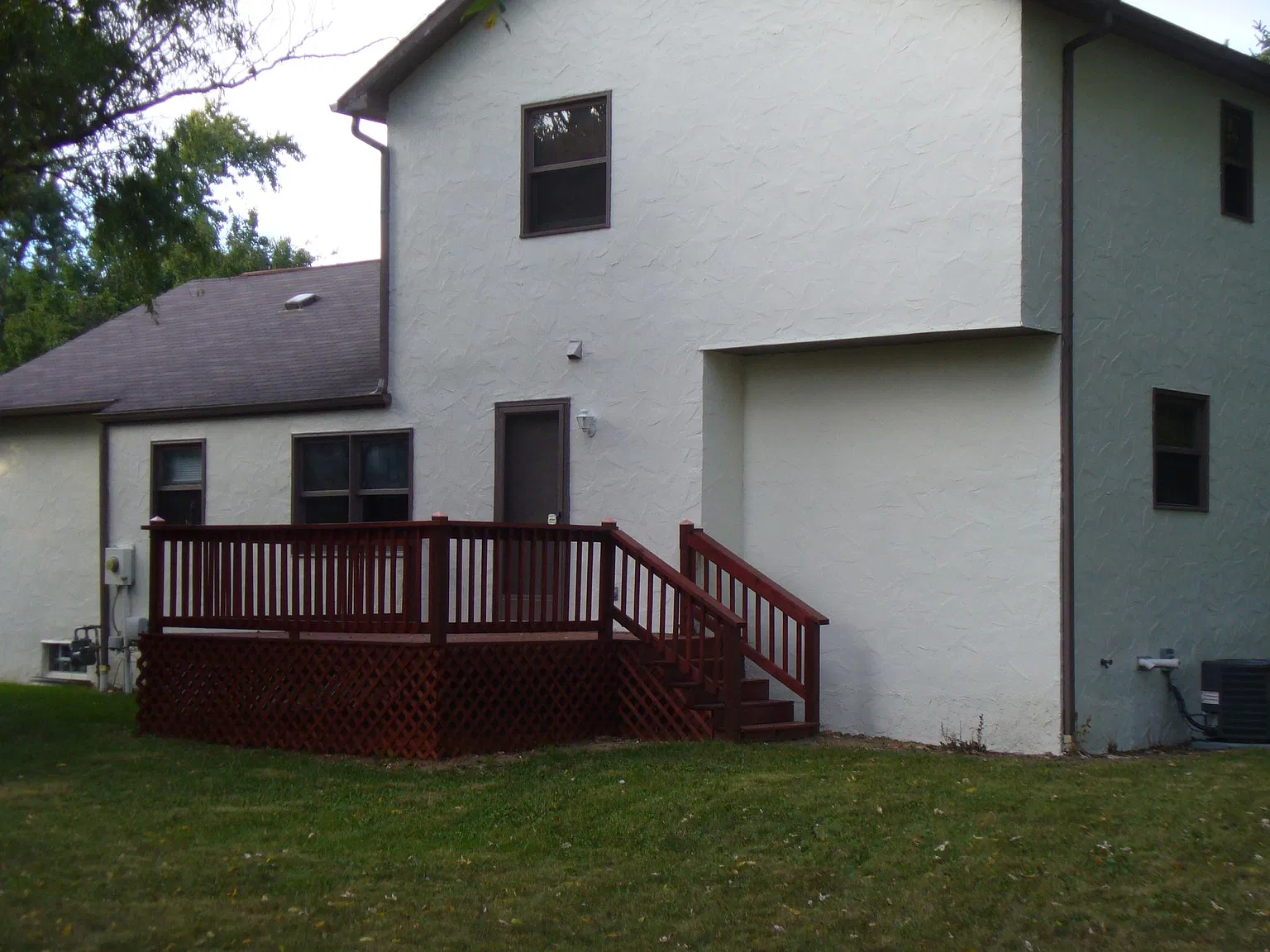 4 bed, 2.5 bath, 2160 sqft, $2,850 — Photo 2