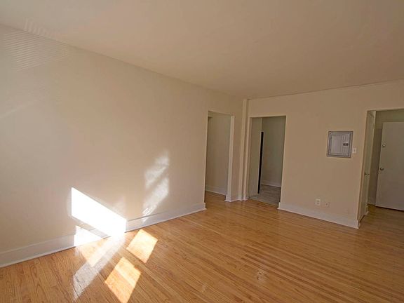 3rd image of 353-357 W Mount Airy Ave #A-9