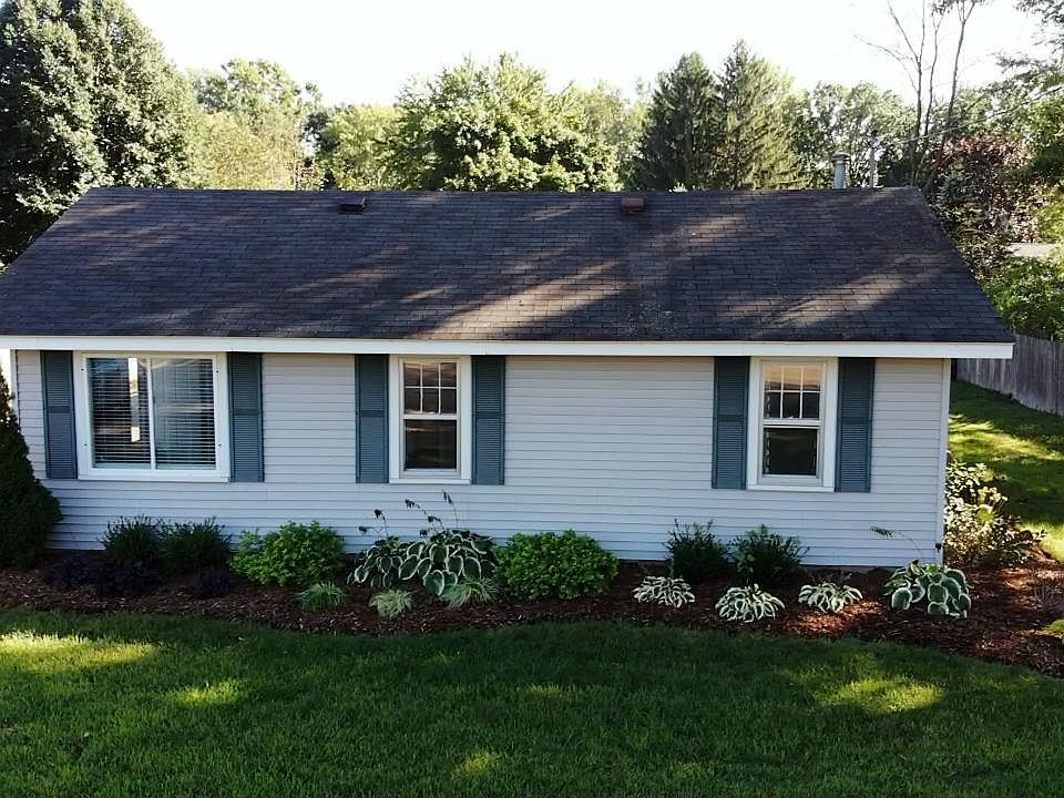 1st image of 398 W Lakewood Blvd