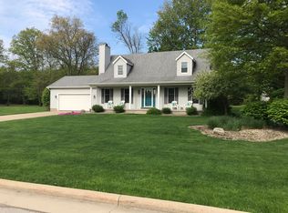 194 Wrenfield Dr, Hubbard, OH