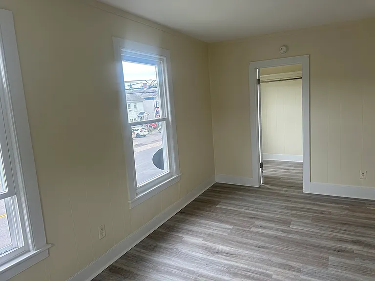 474 Main St #R — Photo 5