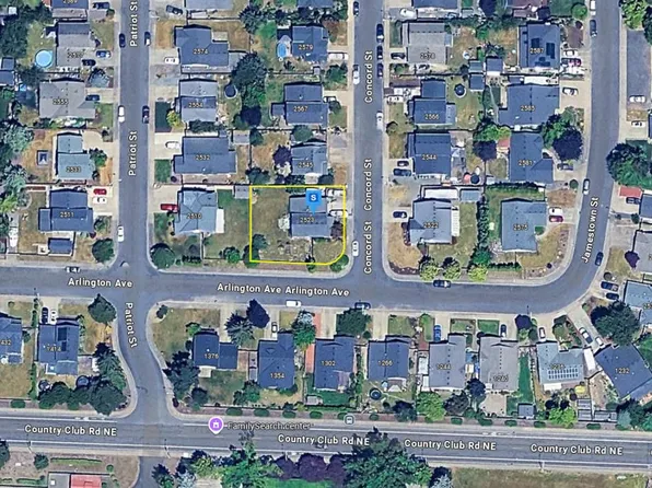 2523 Concord St, Woodburn, OR 97071