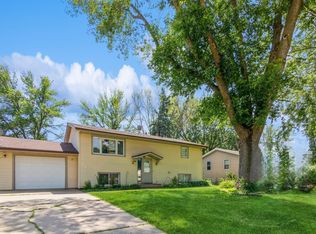 1101 Mitchell Dr, Faribault, MN 55021