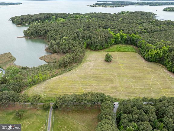 5th image of Quaker Neck Rd