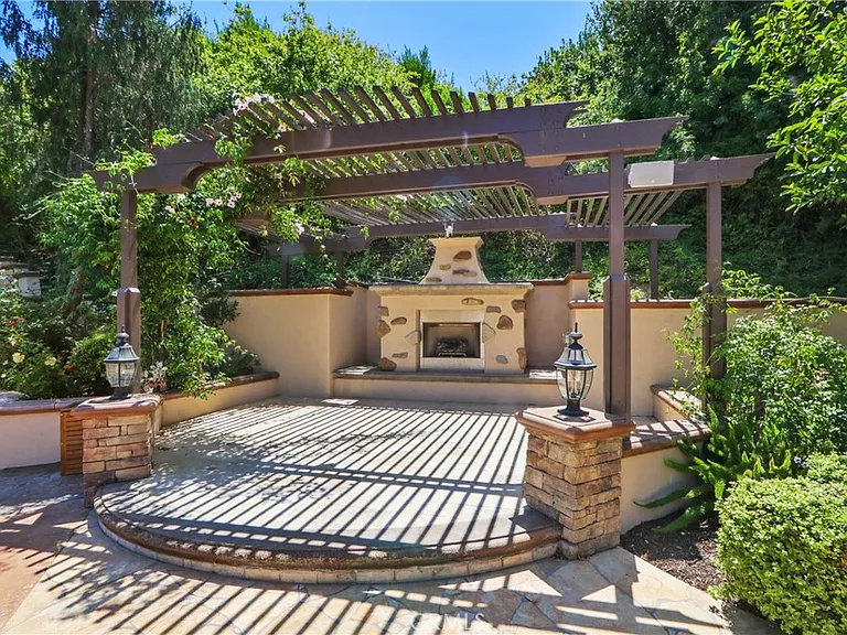 27801 Golden Ridge Ln — Photo 11