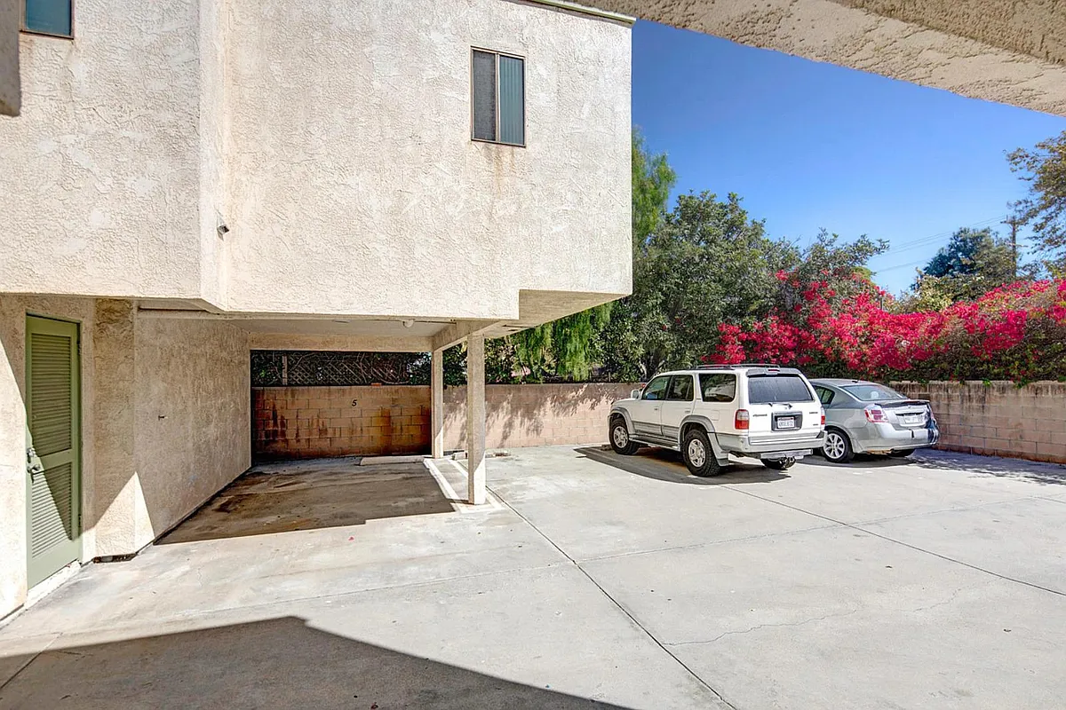 Building Photo - 412 N Venice Blvd #A-412A