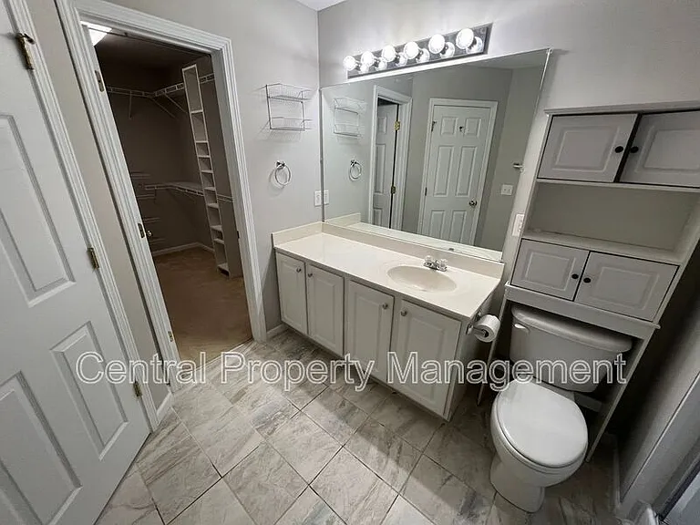 104 Chalet Pl — Photo 21