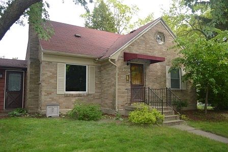 1st image of 2526 Belfast Ave SE