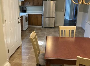29 Parkview Dr #2, Akron, NY 14001
