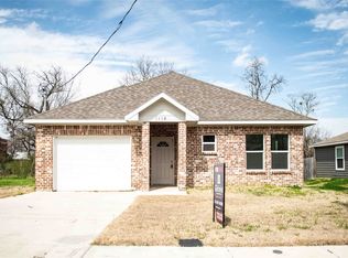 1118 Jones St, Greenville, TX 75401