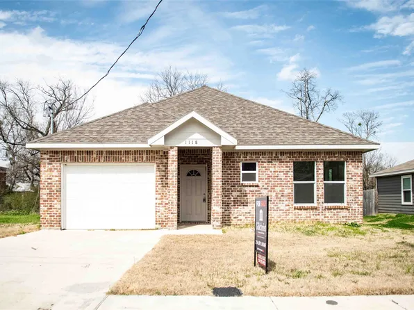 1118 Jones St, Greenville, TX 75401