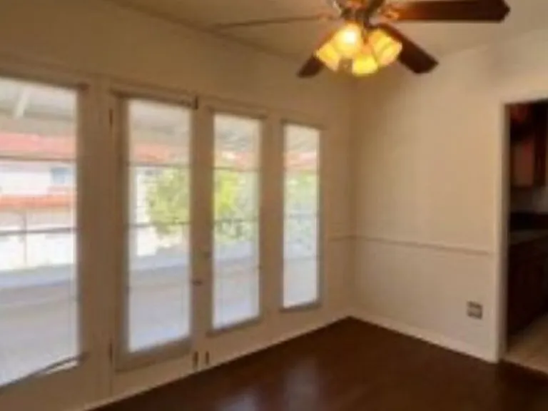 1171 Huntington Dr — Photo 15