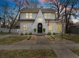 319 S Elm St, Ottawa, KS 66067