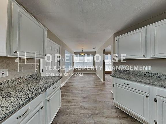 5th image of 3818 Virginia Pine Dr