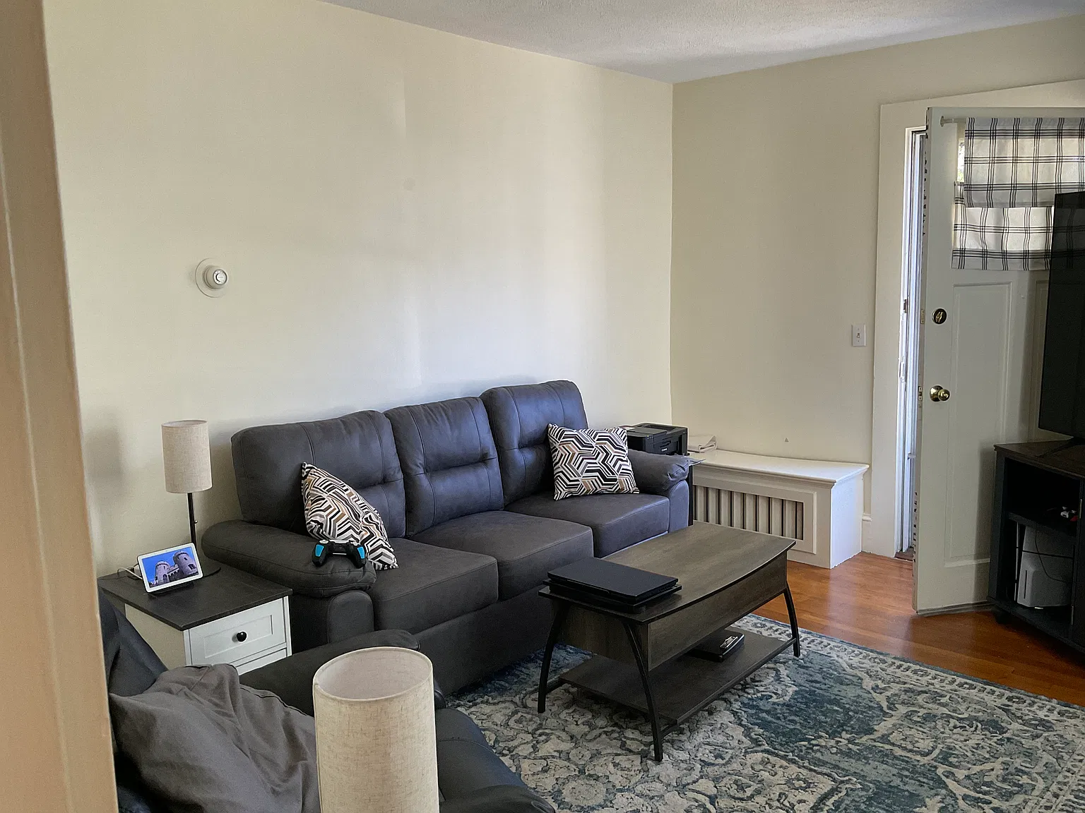 1 bed, 750 sqft, $2,000 — Photo 4