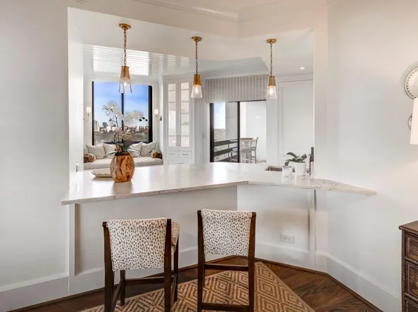 2660 Peachtree Rd NW APT 19D, Atlanta, GA 30305