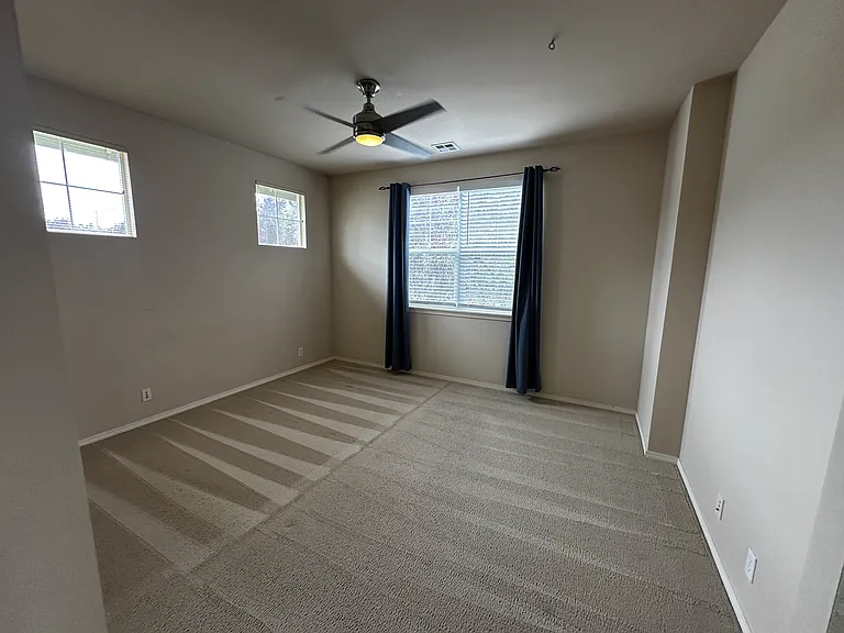 18866 NE 63rd Way #103 — Photo 10