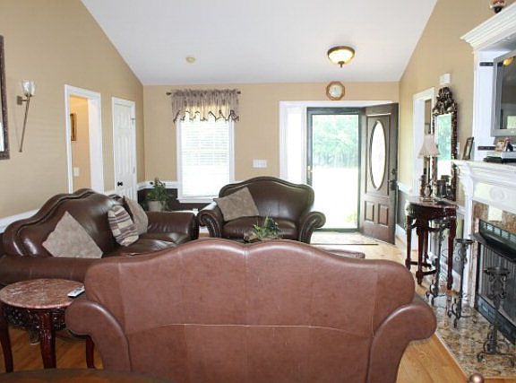5th image of 222 Olivia Way