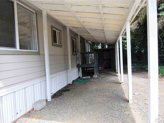 5th image of 541 SE Crescent Dr