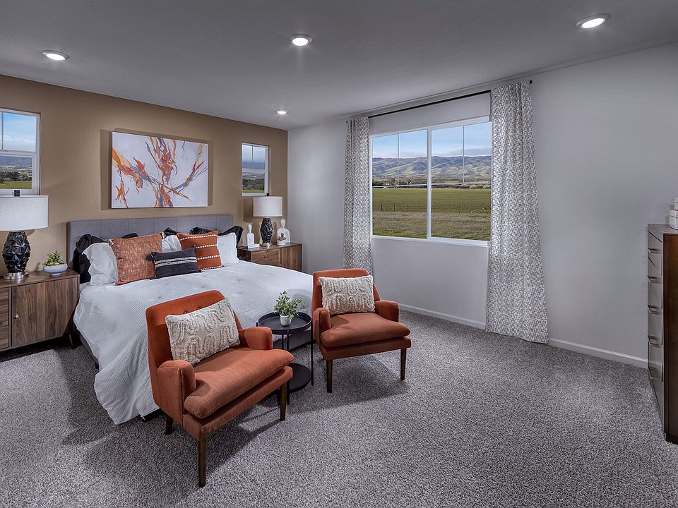 NCA_TheHideaway_ClassicsPlan5_PrimaryBedroom_1412ValleyOakDrive_Model