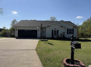 215 Dana Ln, Mayfield, KY 42066