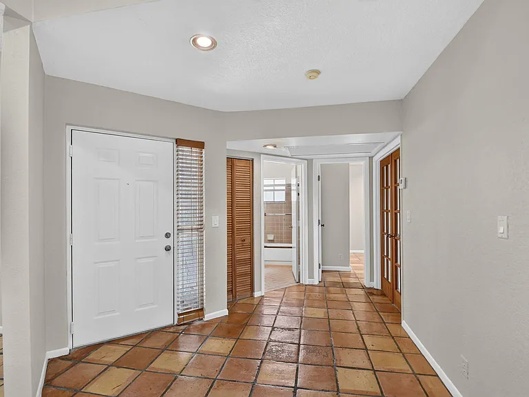 5451 Verona Dr #N — Photo 17