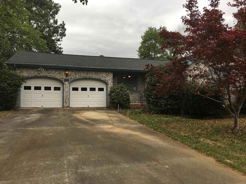 2nd image of 2462 Vistavia Rd