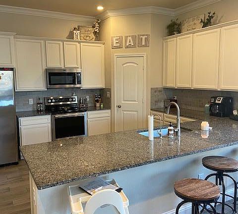 2nd image of 9505 Rockwood Dr