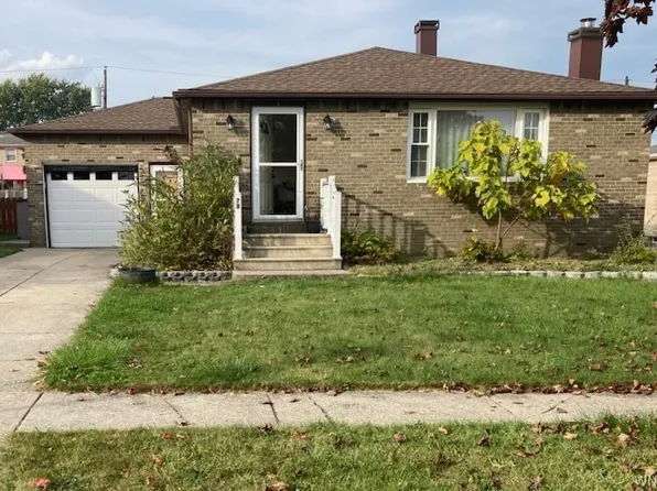 78 Bory Dr, Depew, NY 14043