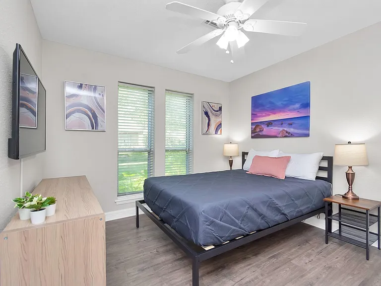 902 Golden Bear Ln — Photo 17