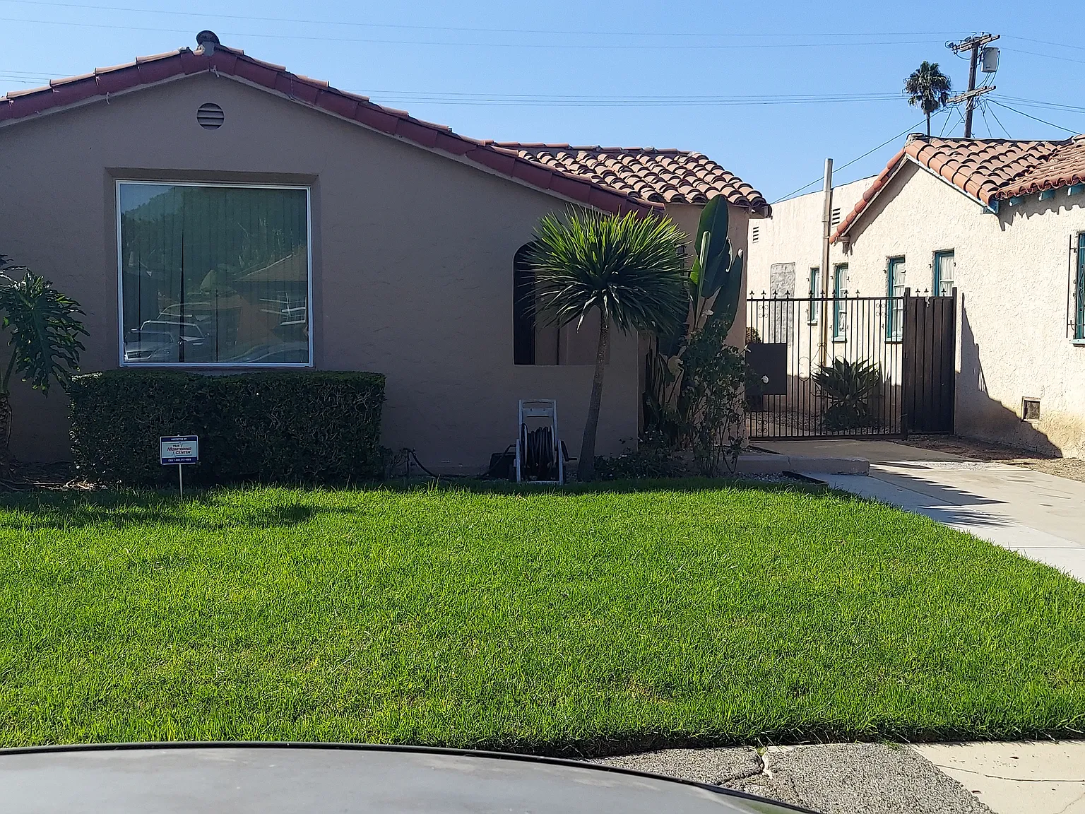 3 bed, 1.5 bath, 2300 sqft, $3,800 — Photo 1