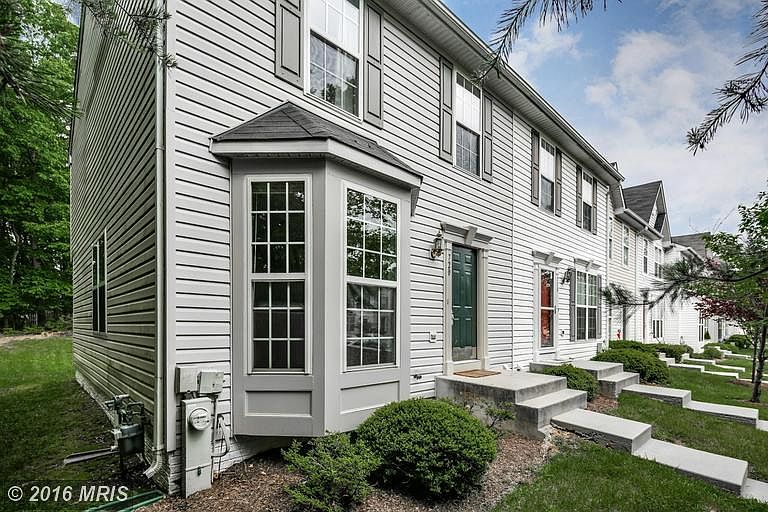 1st image of 720 Horse Chestnut Ct