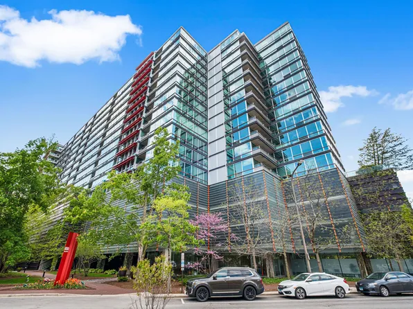 800 Elgin Rd Penthouse 20, Evanston, IL 60201