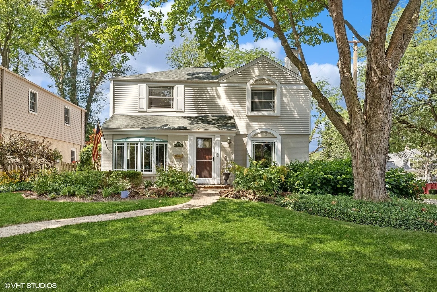 402 S Belmont Ave photo 1