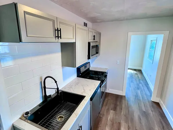 3266 E 12th Ave, Columbus, OH 43219