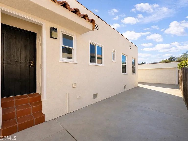 1705 S Fremont Ave — Photo 35
