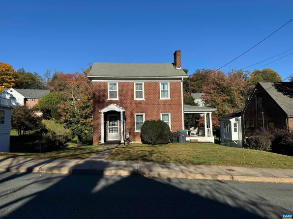 711 Cargil Ln, Charlottesville, VA 22902