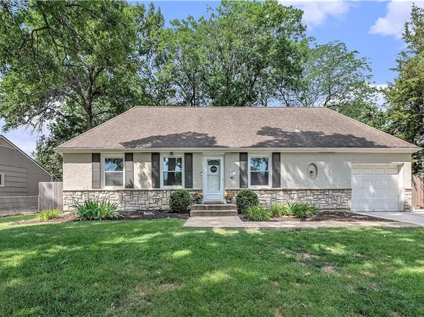 9204 Washington St, Kansas City, MO 64114