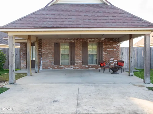 123 Acacia Ln, Abbeville, LA 70510