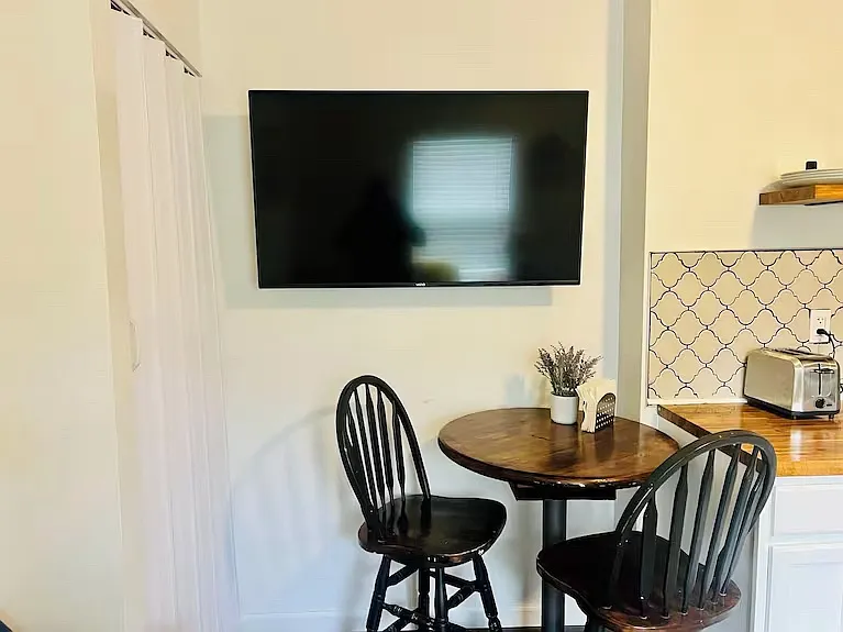 7356 Greenway Dr — Photo 10