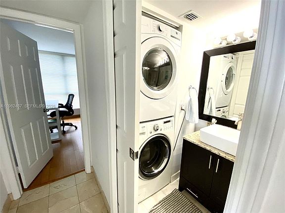 4th image of 3500 Mystic Pointe Dr APT 3103