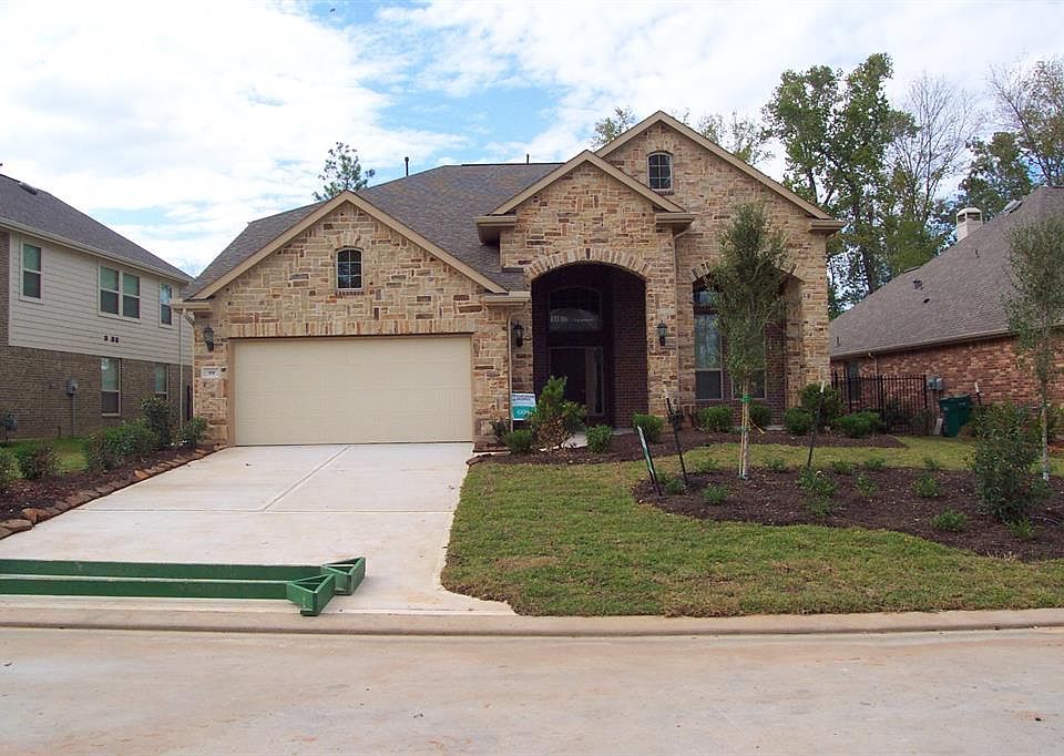 1st image of 99 N Victoriana Cir