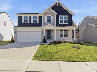 368 Cottage Grove Dr, Wentzville, MO 63385