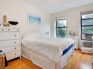 220 E 74th St #4, New York, NY 10021