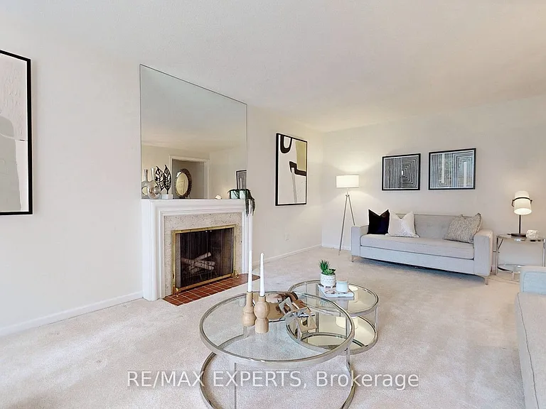 187 Cassandra Blvd — Photo 7