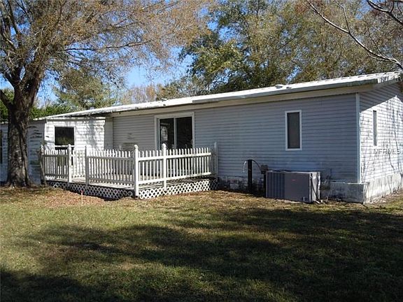 4th image of 2415 Riverwood Dr