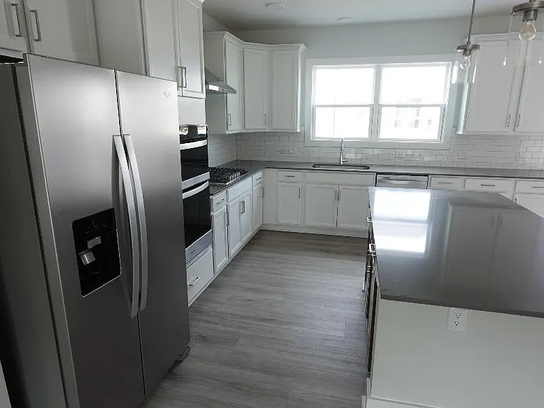 2405 Adrift Rd — Photo 3