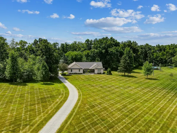 24600 Buckland Holden Rd, Waynesfield, OH 45896