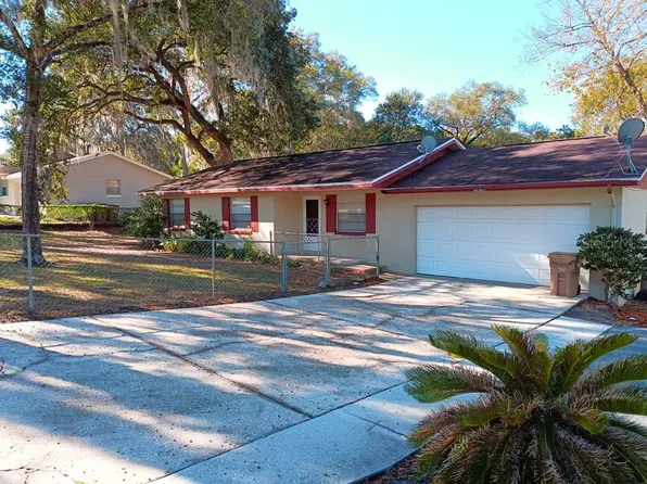 36129 Hickory St, Fruitland Park, FL 34731